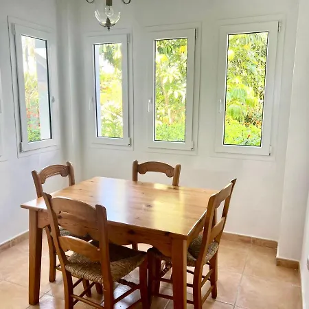Apartamento Monteros Palm Beach, Private Garden, Front *