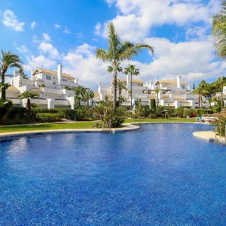 Monteros Palm Beach, Private Garden, Front Apartamento