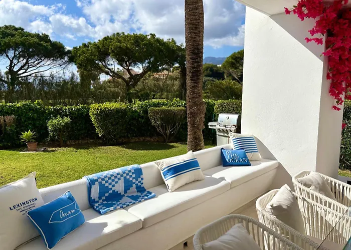 Monteros Palm Beach, Private Garden, Front Apartamento